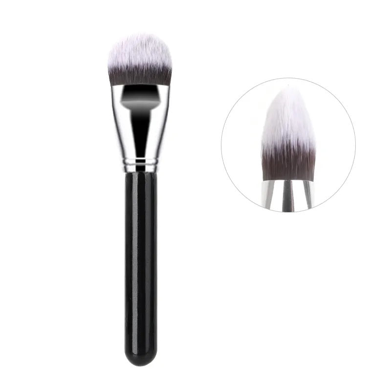 THICK FLAT FOUNDATION BRUSH - F115