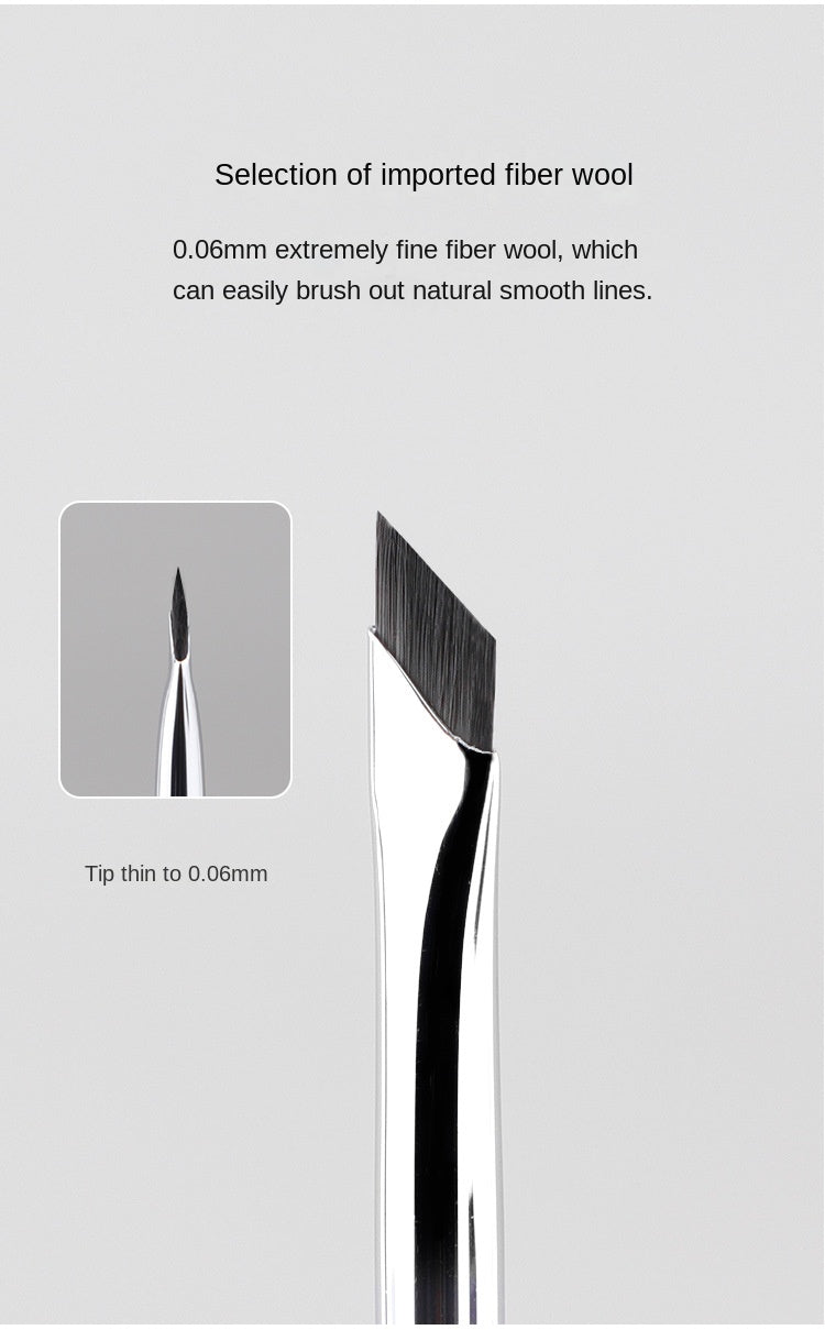 ULTRA THIN ANGLED EYEBROW / EYELINER BRUSH - E34