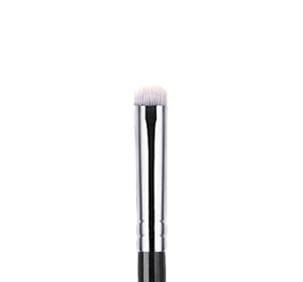 SHORT EYESHADOW / SMUDGE BRUSH - E92