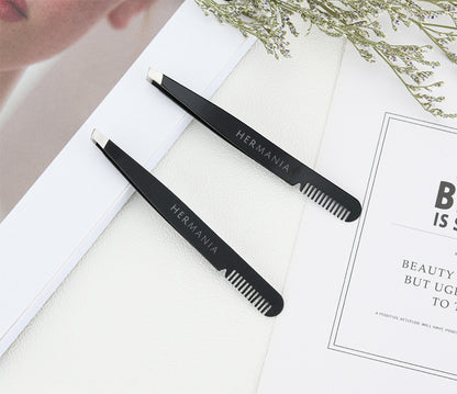 DUAL-END EYEBROW TWEEZERS WITH COMB