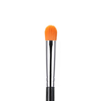 FLAT CONCEALER BRUSH - F24