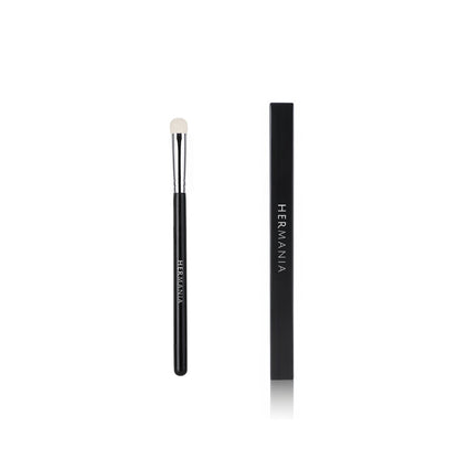 MEDIUM EYESHADOW BRUSH - E25