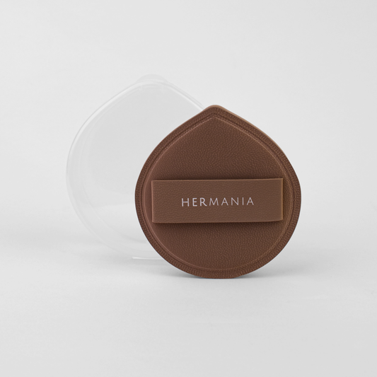 LEATHER MAKEUP SPONGE WITH PROTECTIVE CASE